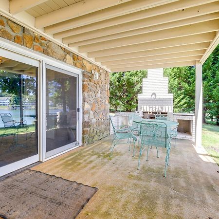 Smith Mountain Lake Retreat With Private Beach! Huddleston Dış mekan fotoğraf