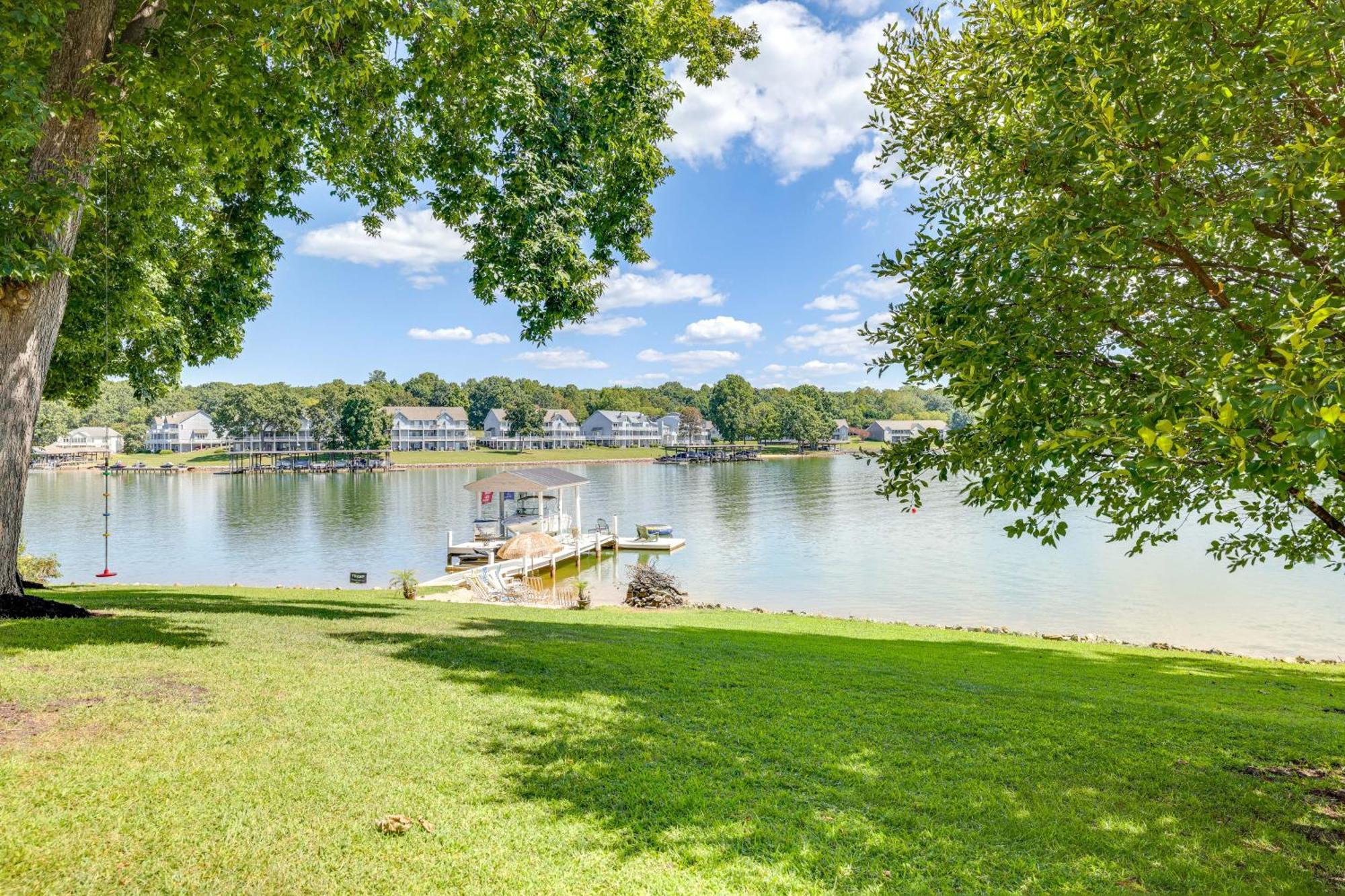 Smith Mountain Lake Retreat With Private Beach! Huddleston Dış mekan fotoğraf