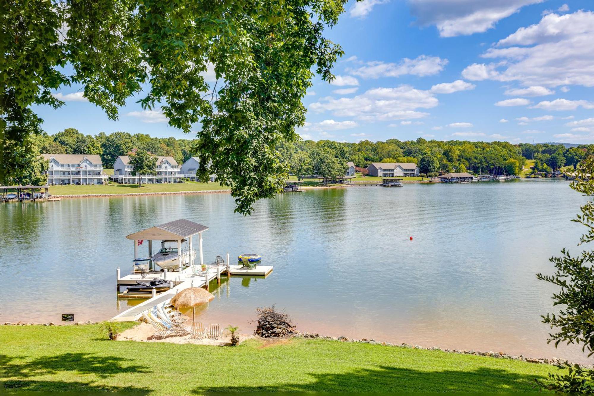 Smith Mountain Lake Retreat With Private Beach! Huddleston Dış mekan fotoğraf